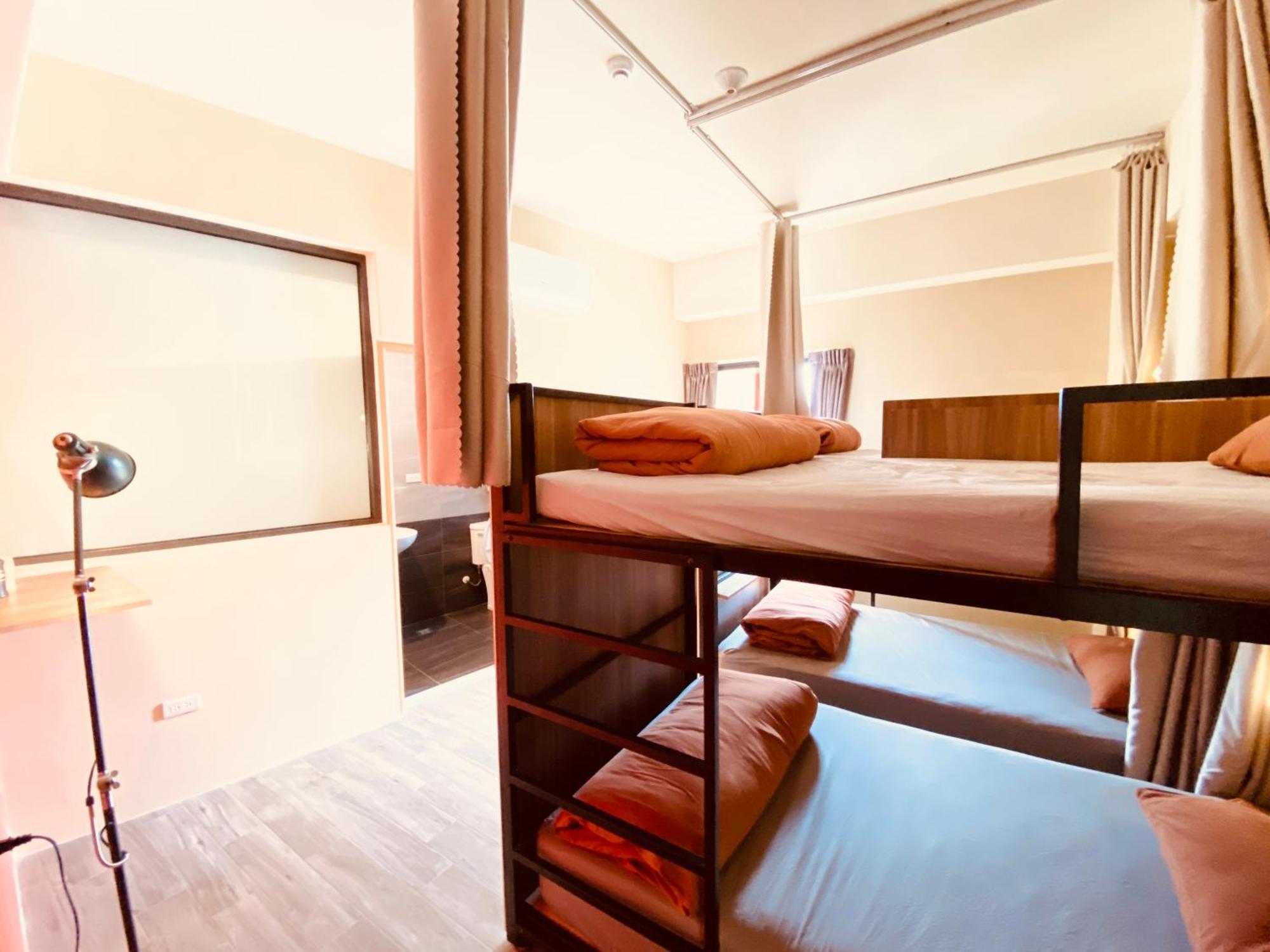 Dreamy Nomads Hostel日月潭背包客 魚池郷 エクステリア 写真